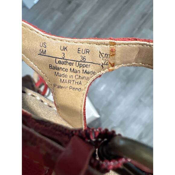 Naturalizer Martha Sandals Red Leather Wedge Heels Shoes Clogs Buckles Sz 5M - Picture 5 of 9